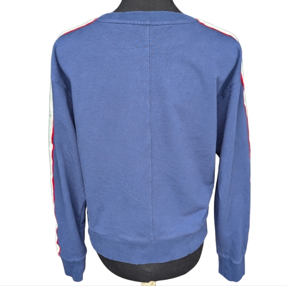 Classic Champion Sweatshirt - Picture 6 of 12